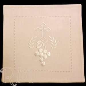 Juego de altar blanco bordado con vainica a máquina. Palia